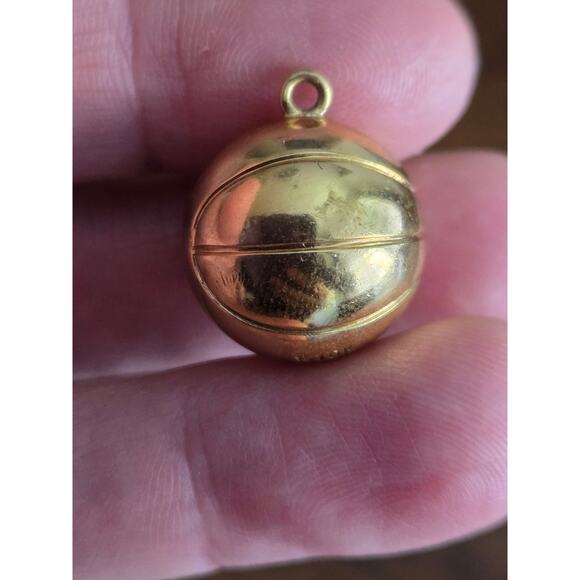 1948 Basketball Champions Award Red G Charm/Pendant 1/15 10K Yellow Gold Filled - Picture 6 of 7